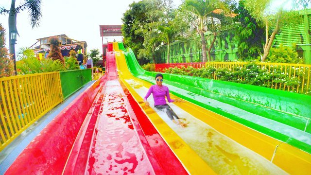 Wahana Dynasty Water World Gresik Wahana Dynasty Water World Gresik