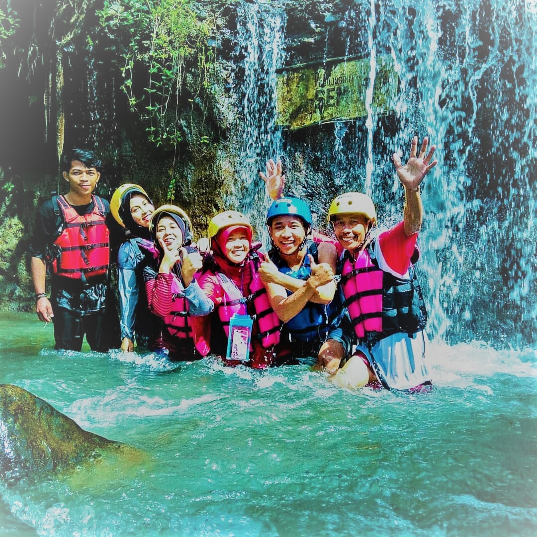 Rekreasi adrenalin Jelajah Alam Rekreasi adrenalin Jelajah Alam