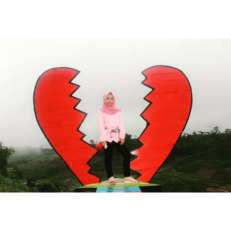 Bukit untuk Selfie Di Magetan Bukit untuk Selfie Di Magetan